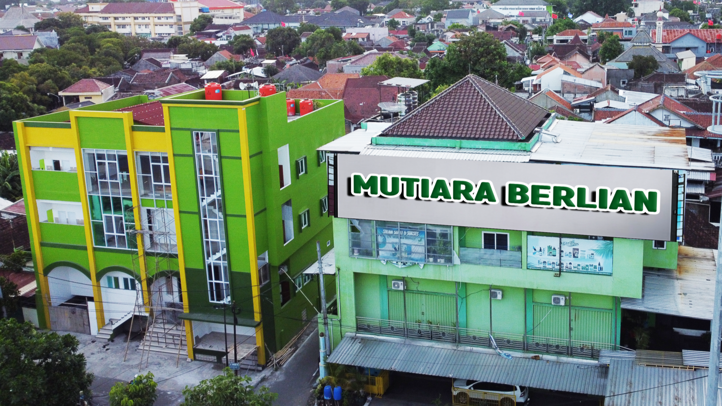 Gedung Kantor Mutiara Berlian Internasional